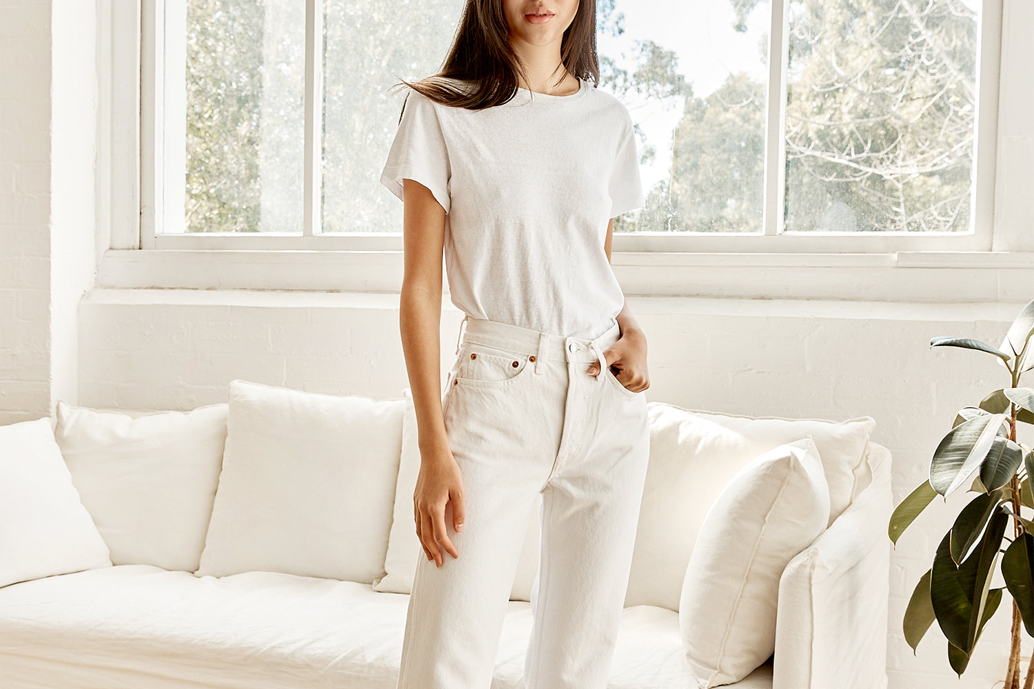 5 Ways to Wear White Jeans