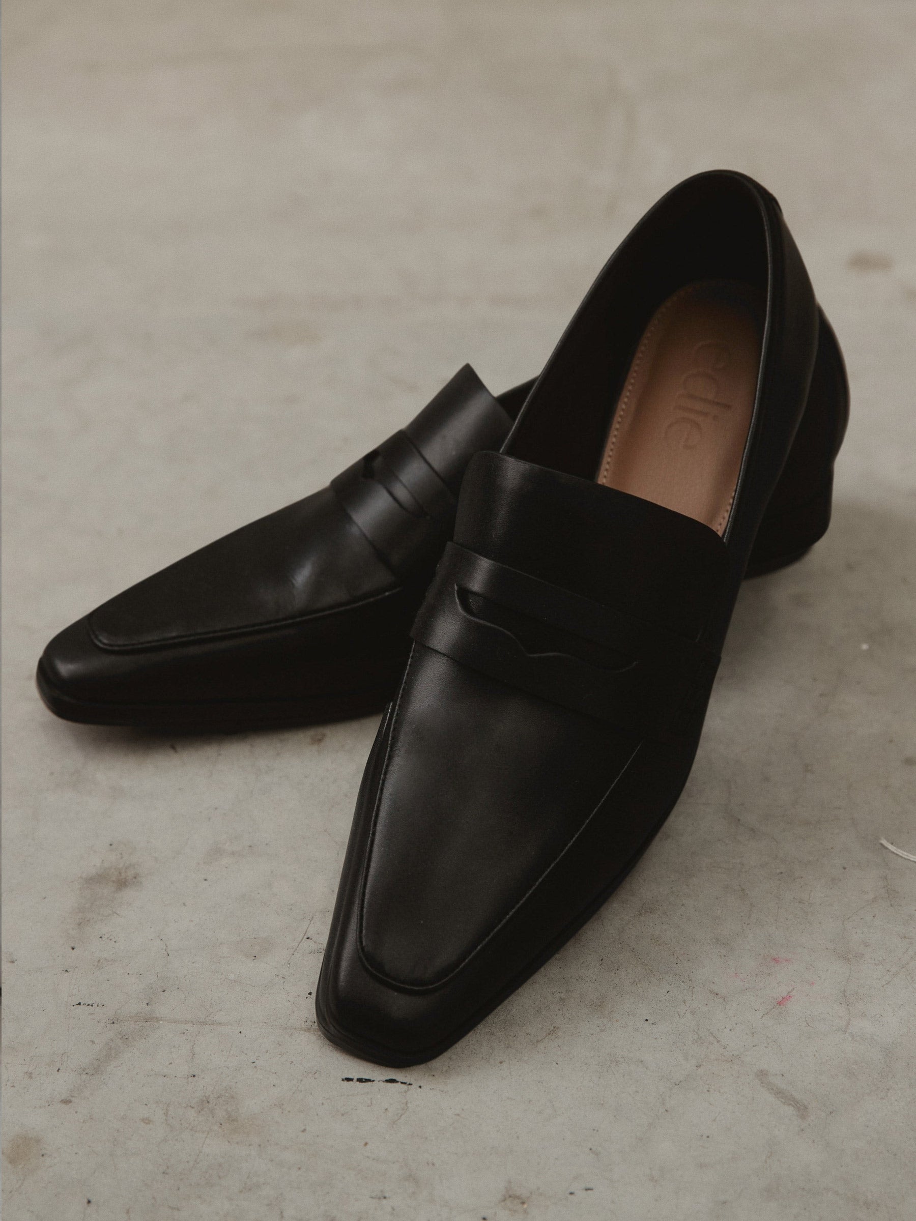 Edie Collective | The Jane Loafer in Black | The UNDONE