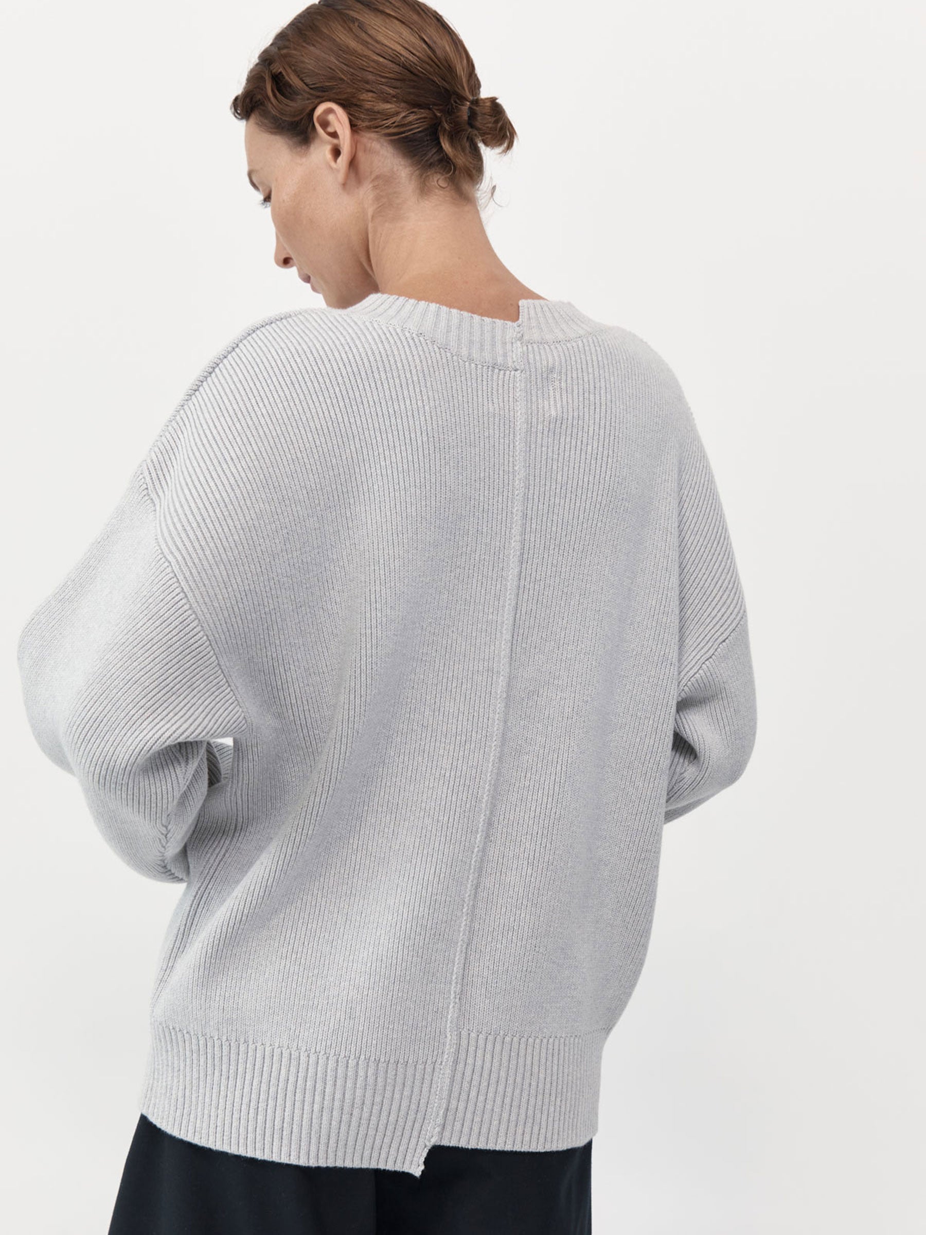 St. Agni | Deconstructed Pullover in Soft Grey | The UNDONE