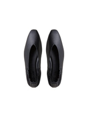 A.Emery | Brie Flat in Black | The UNDONE