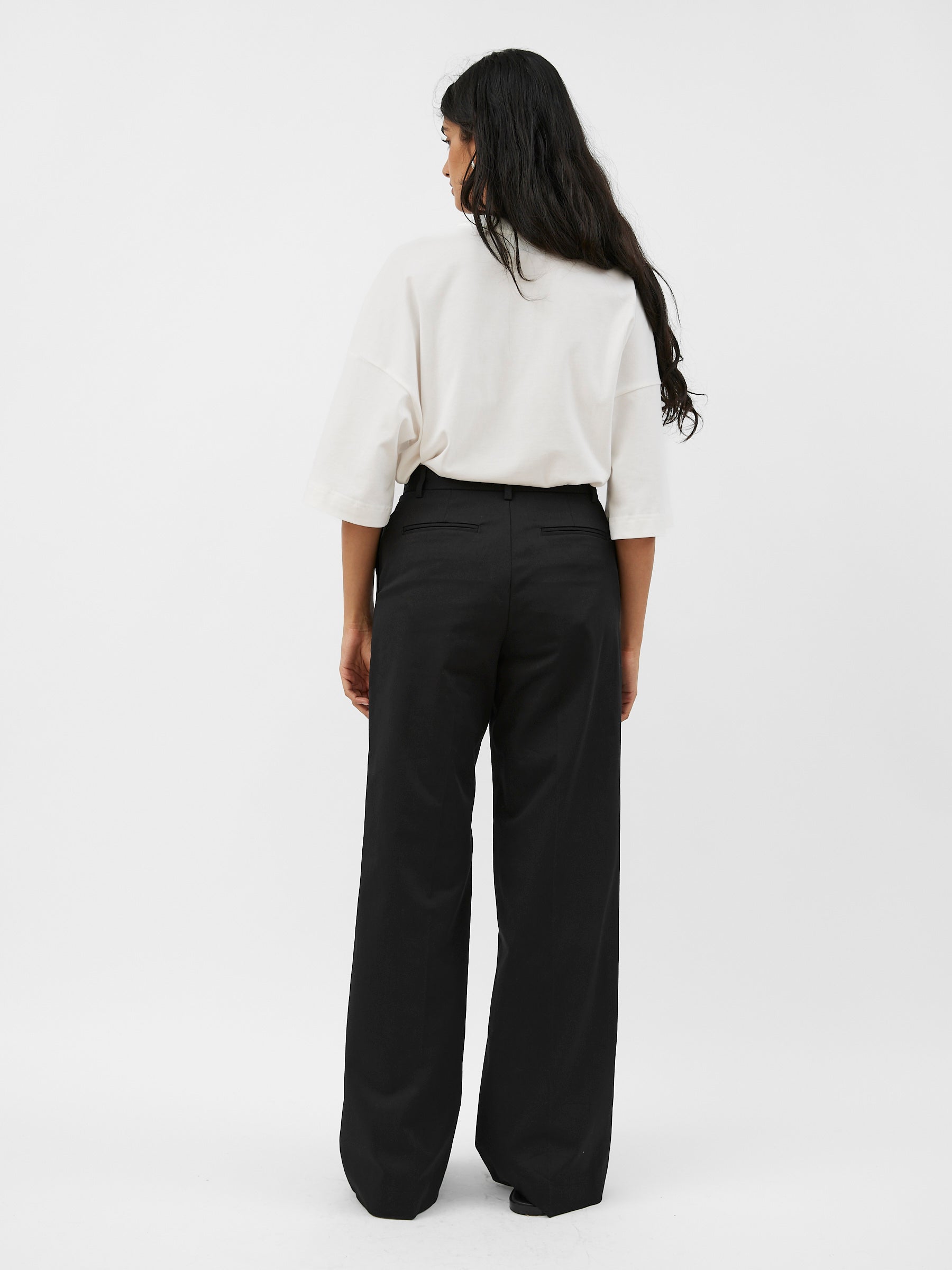 Matteau| Straight Twill Trouser in Black | The UNDONE