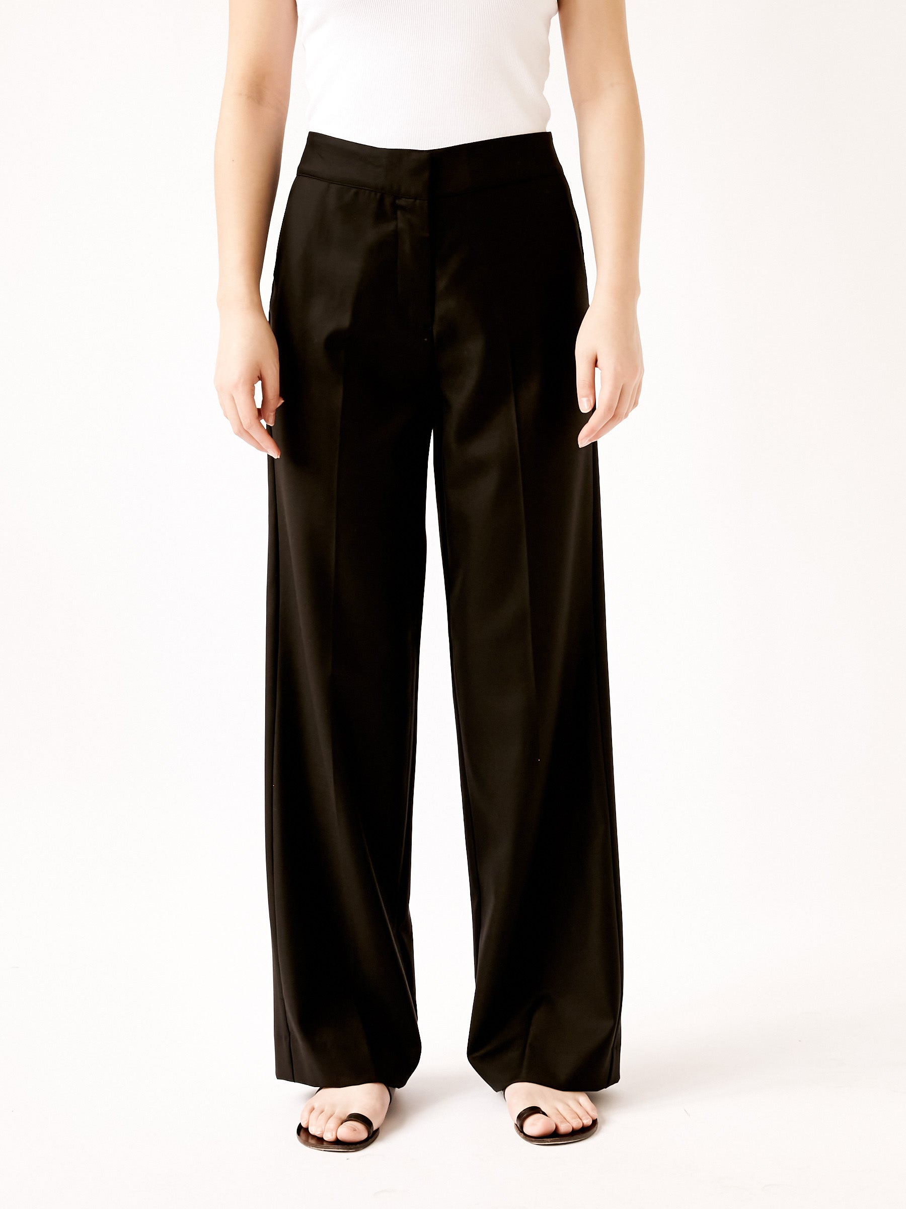 Arnsdorf | Suit Trouser in Black | The UNDONE