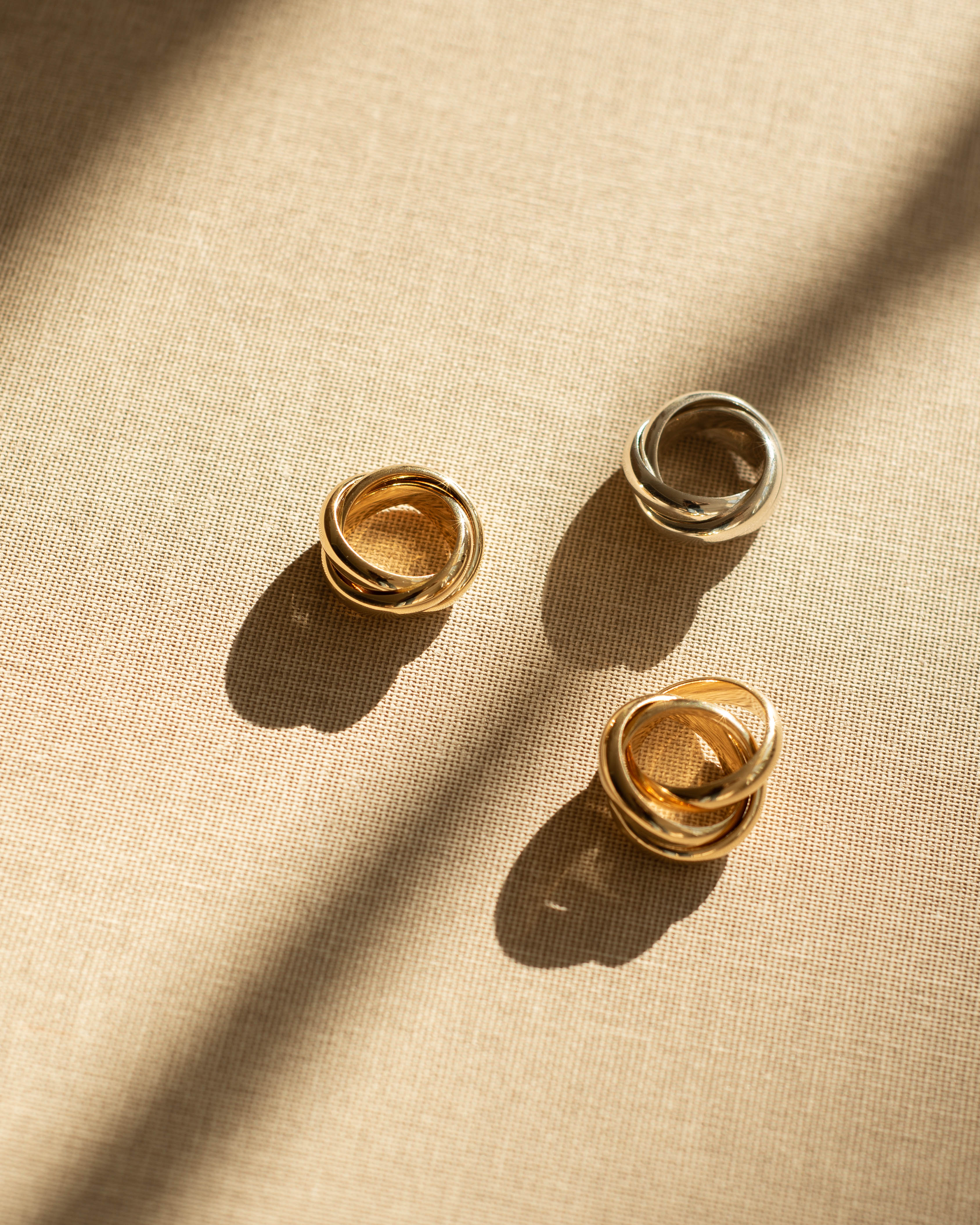 LIÉ STUDIO | The Sofie Ring in Gold | The UNDONE